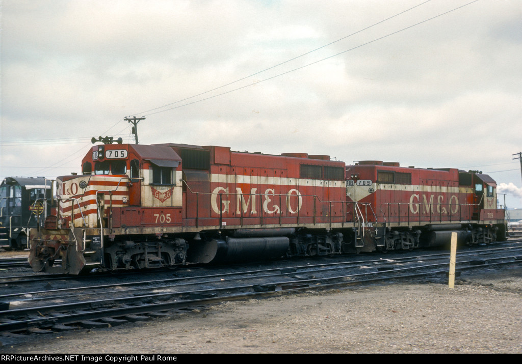 GMO 705 709, EMD GP38